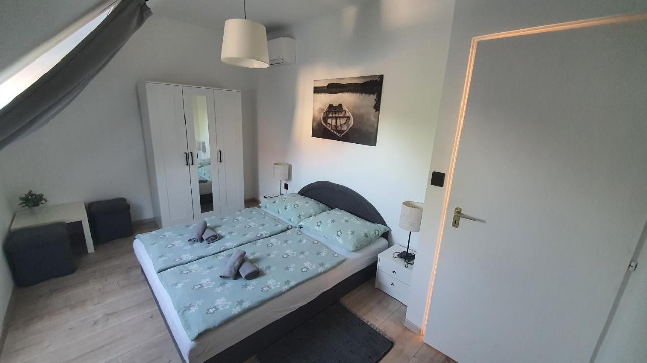 Apartman Soos -- Only For Relaxation, Not For Party! Siofok Exterior photo