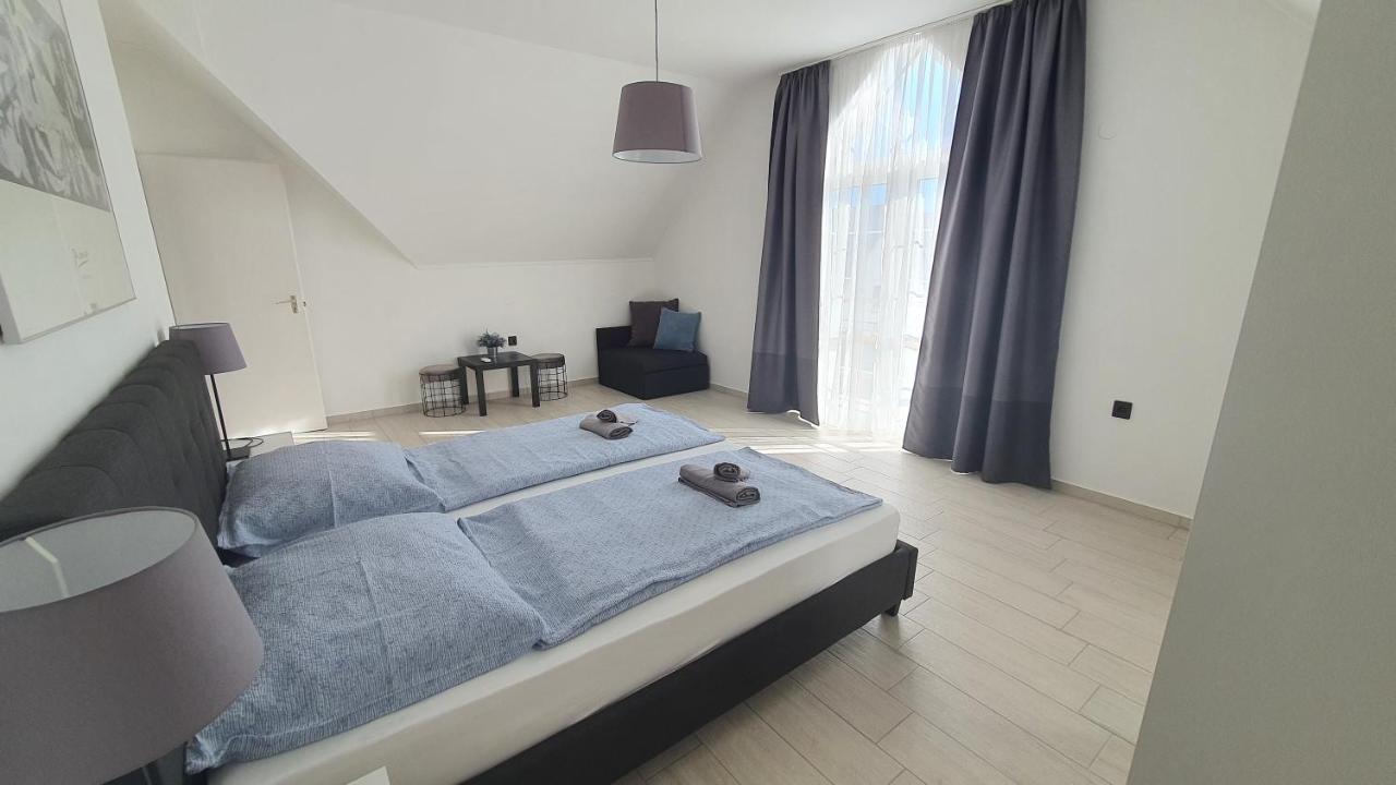 Apartman Soos -- Only For Relaxation, Not For Party! Siofok Exterior photo